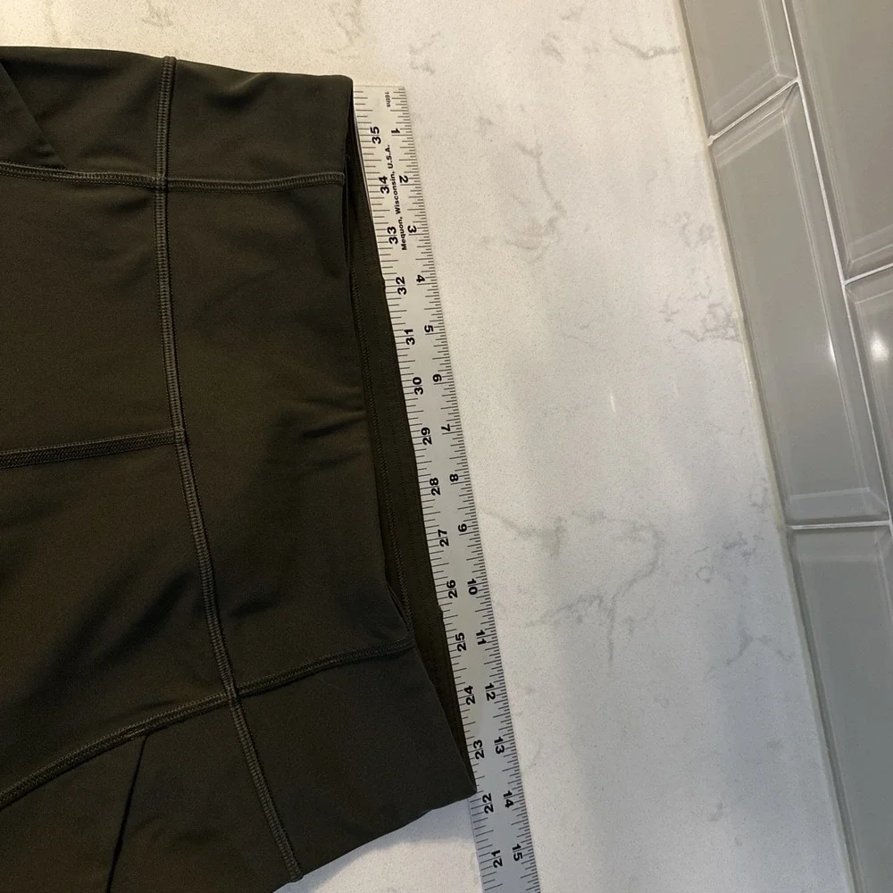 Lululemon Time To Sweat Crop 23